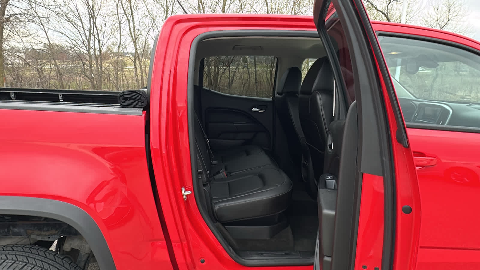 2017 Chevrolet Colorado ZR2 - Photo 10