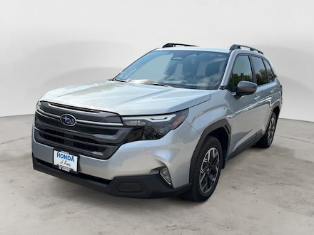 2025 Subaru Forester Premium SUV
