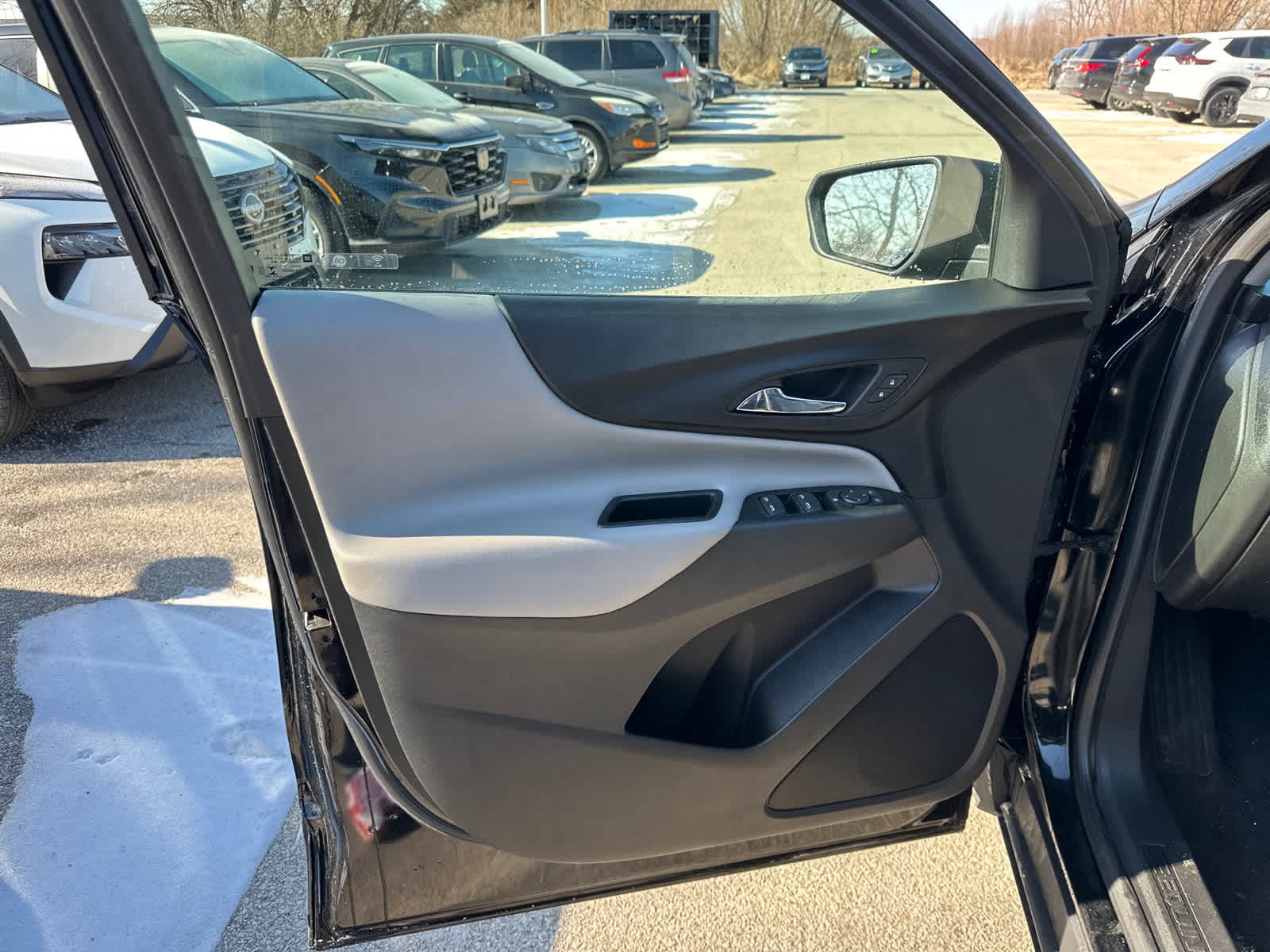 Thumbnail: 2023 Chevrolet Equinox - 12