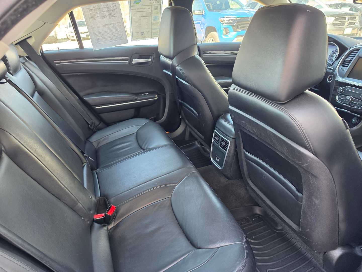 Thumbnail: 2015 Chrysler 300 - 11