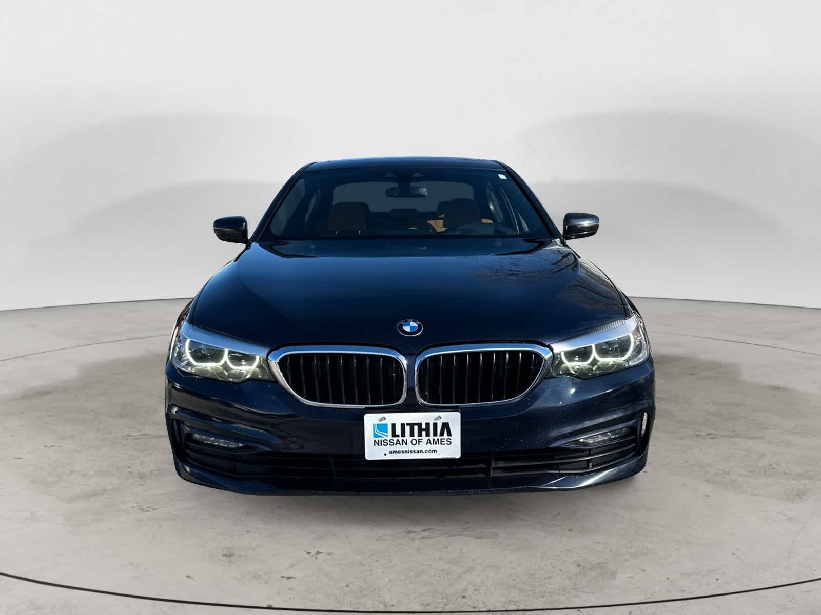 Thumbnail: 2018 BMW 5 Series - 5