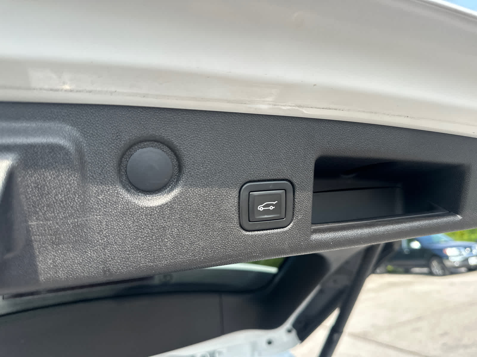 Thumbnail: 2018 Chevrolet Equinox - 12