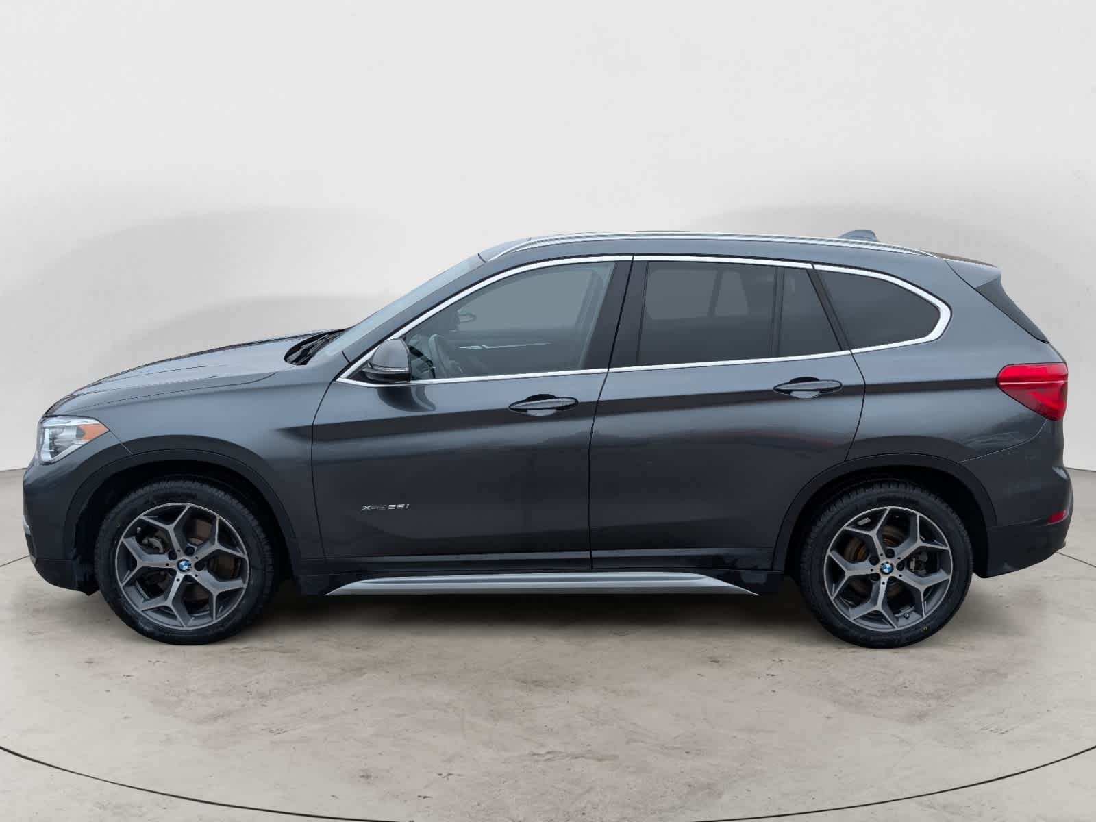 Thumbnail: 2018 BMW X1 - 2