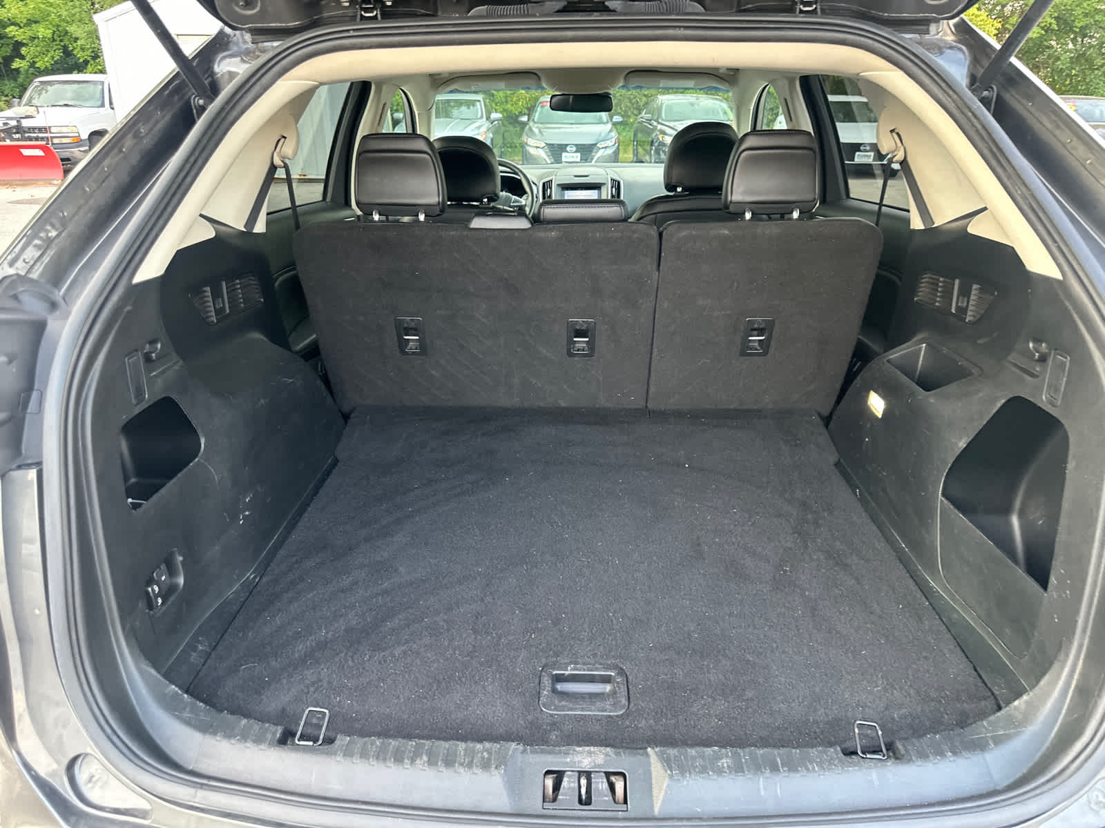 Thumbnail: 2019 Ford Edge - 14