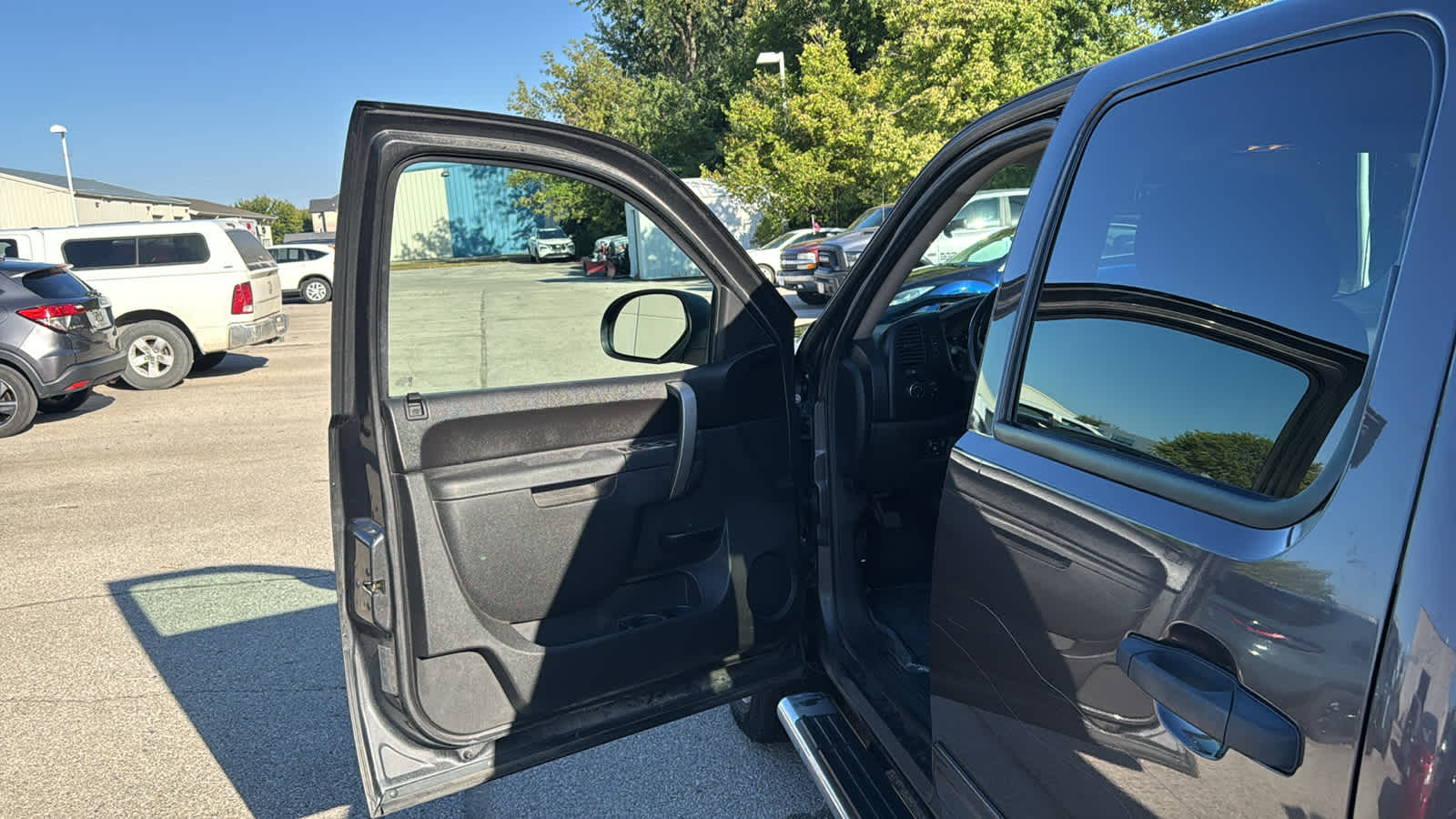 Thumbnail: 2011 Chevrolet Silverado 1500 - 15