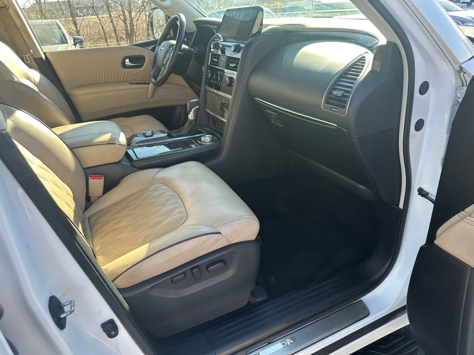 Thumbnail: 2021 Nissan Armada - 7