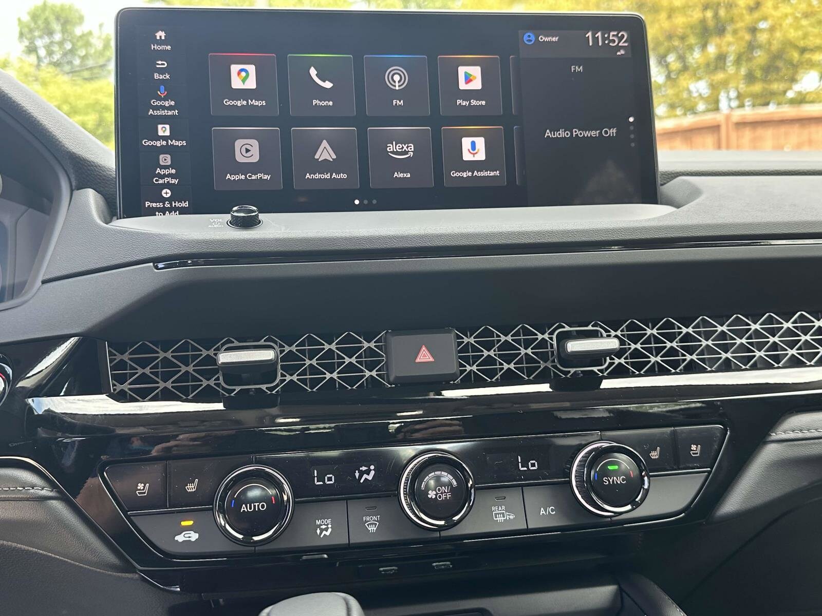 2025 Honda Accord Hybrid Touring photo 4