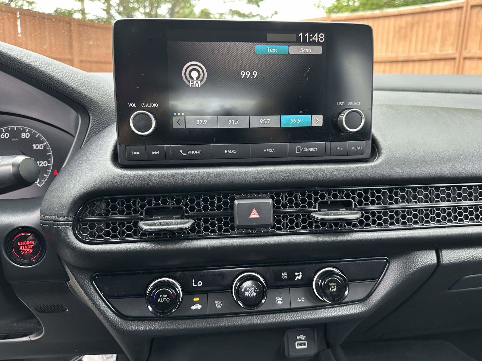2023 Honda HR-V LX 2WD photo 2