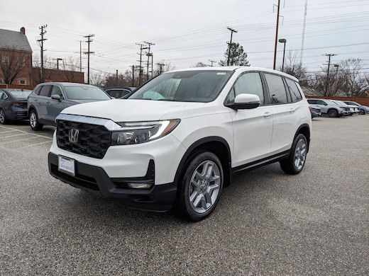 How Do Car Seats Fit in a 2022 Honda Passport?