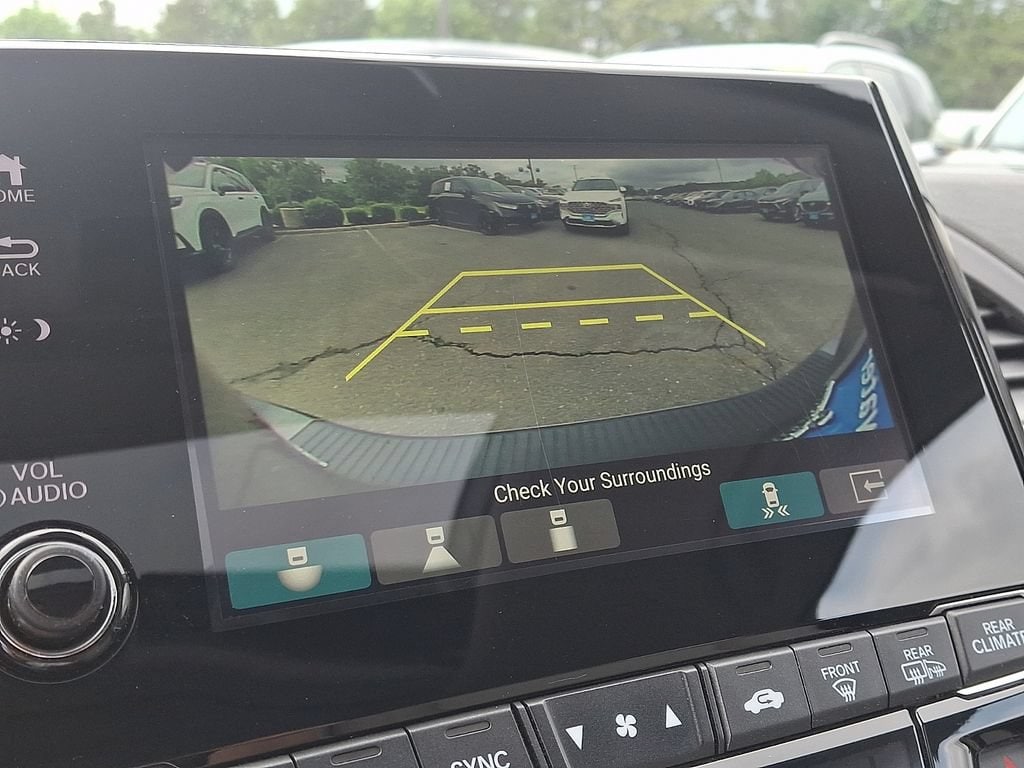 2024 Honda Odyssey Touring - Photo 18