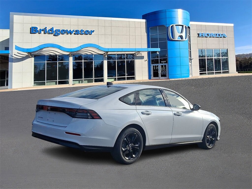 New 2025 Honda Accord SE Sedan