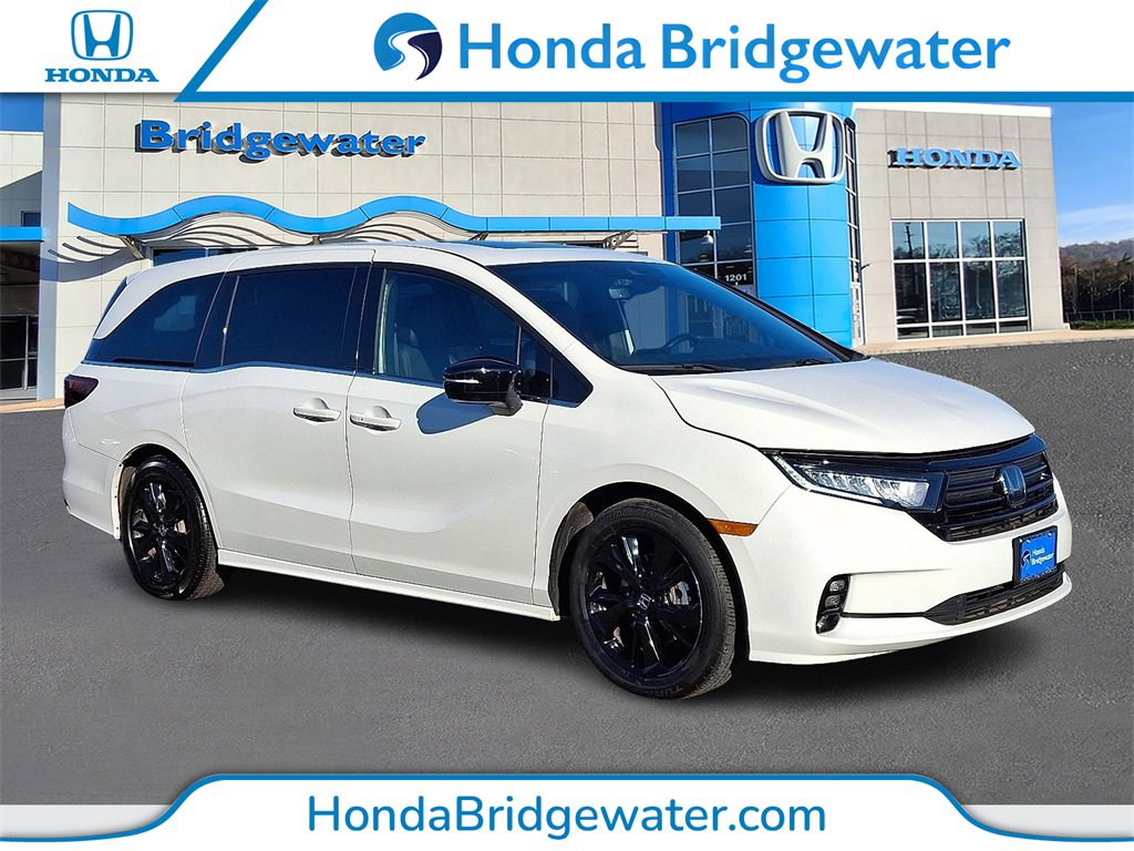 2023 Honda Odyssey SPORT's photo