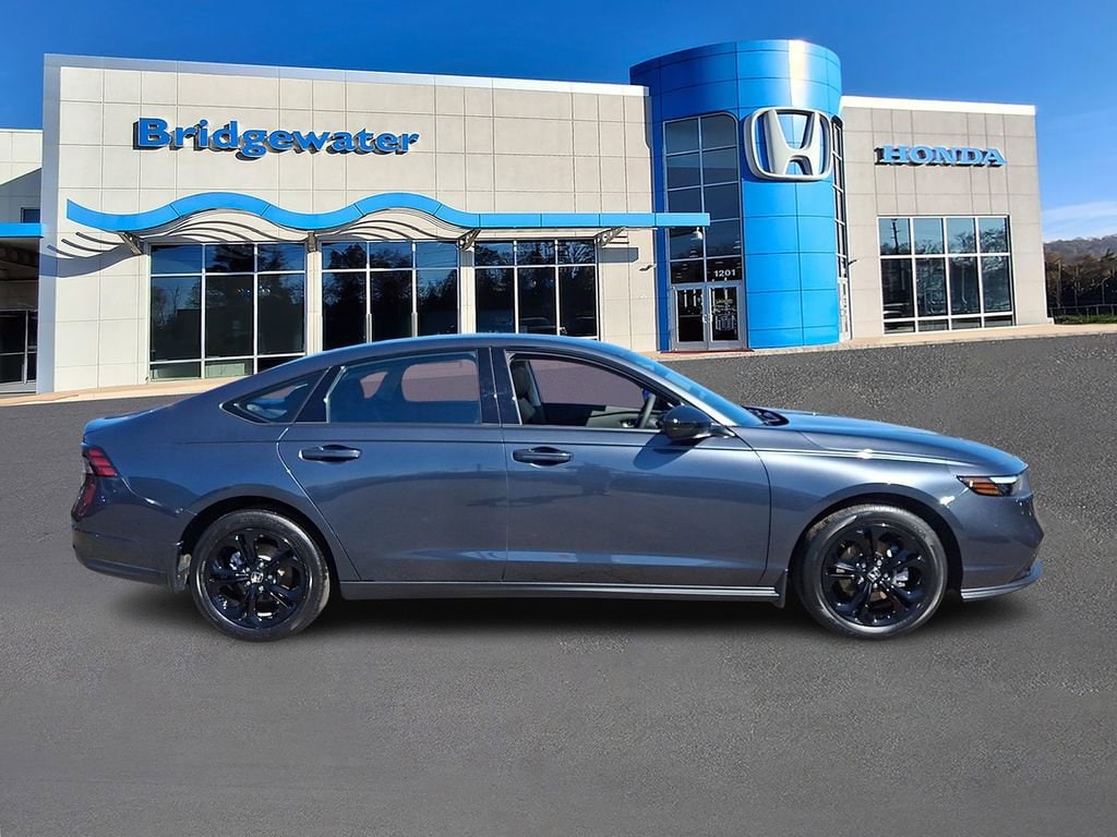 2025 Honda Accord SE - Photo 7