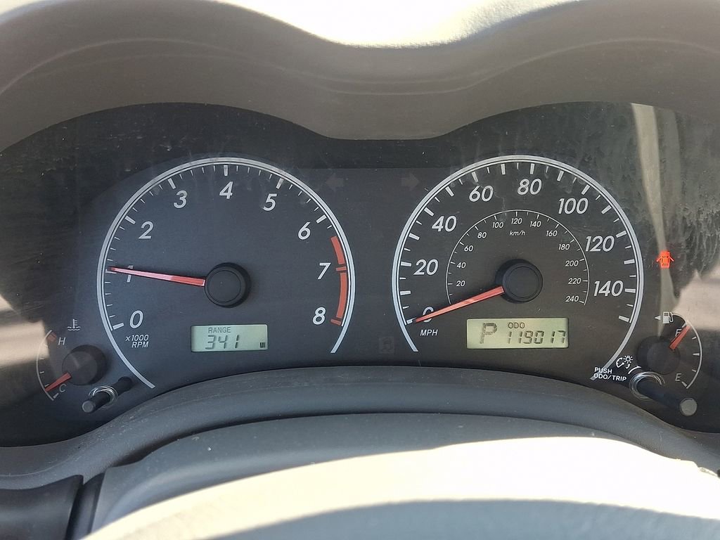 2010 Toyota Corolla LE - Photo 19
