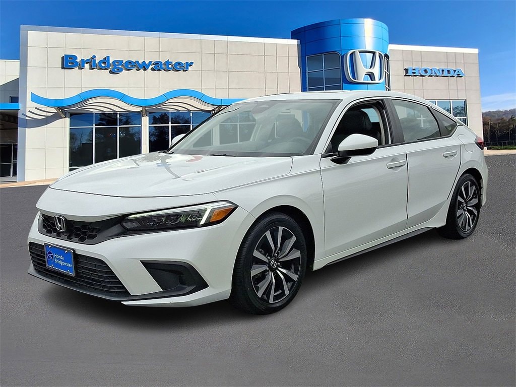 Used 2024 Honda Civic EX-L Hatchback