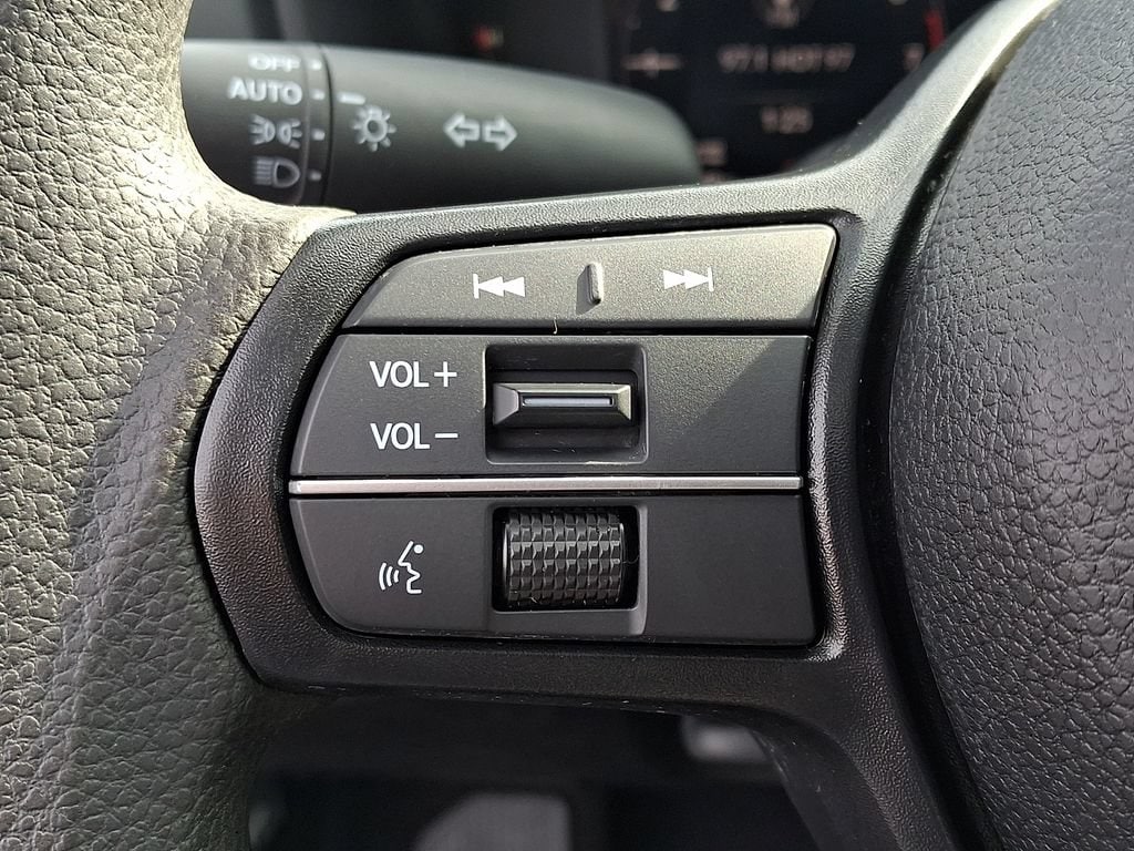 2025 Honda Accord SE - Photo 21