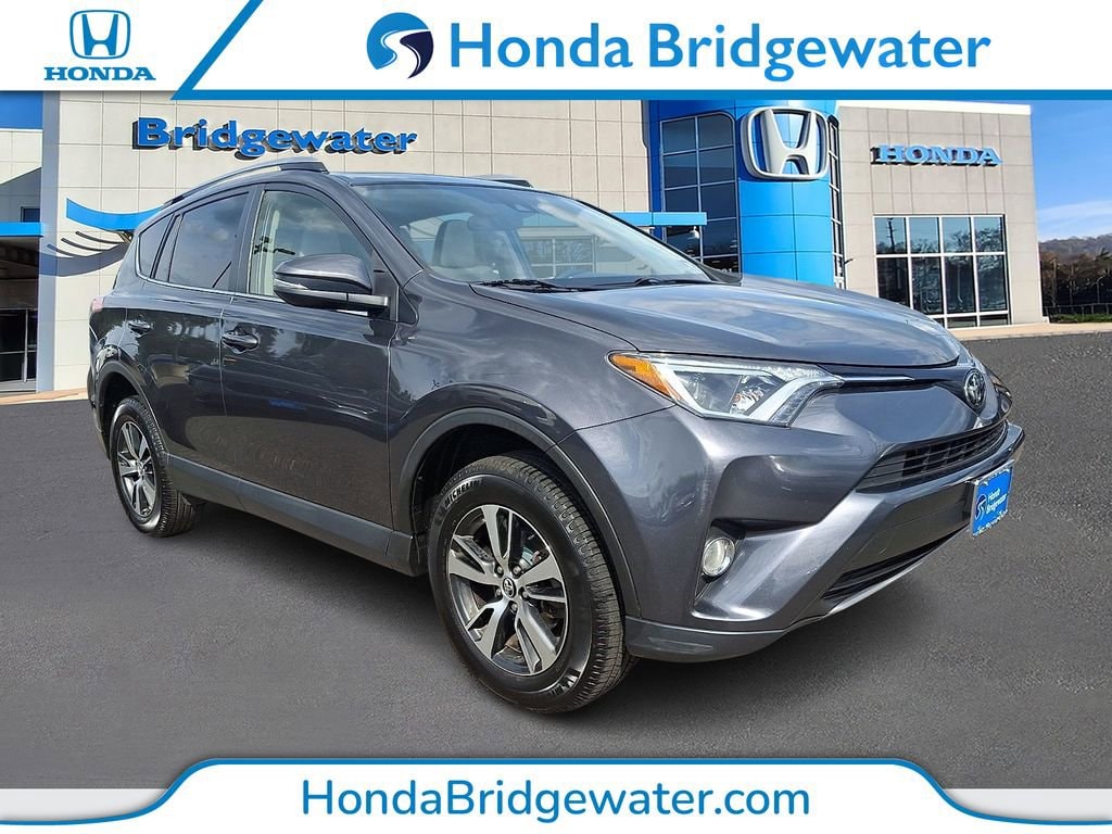 2017 Toyota RAV4 XLE AWD's photo