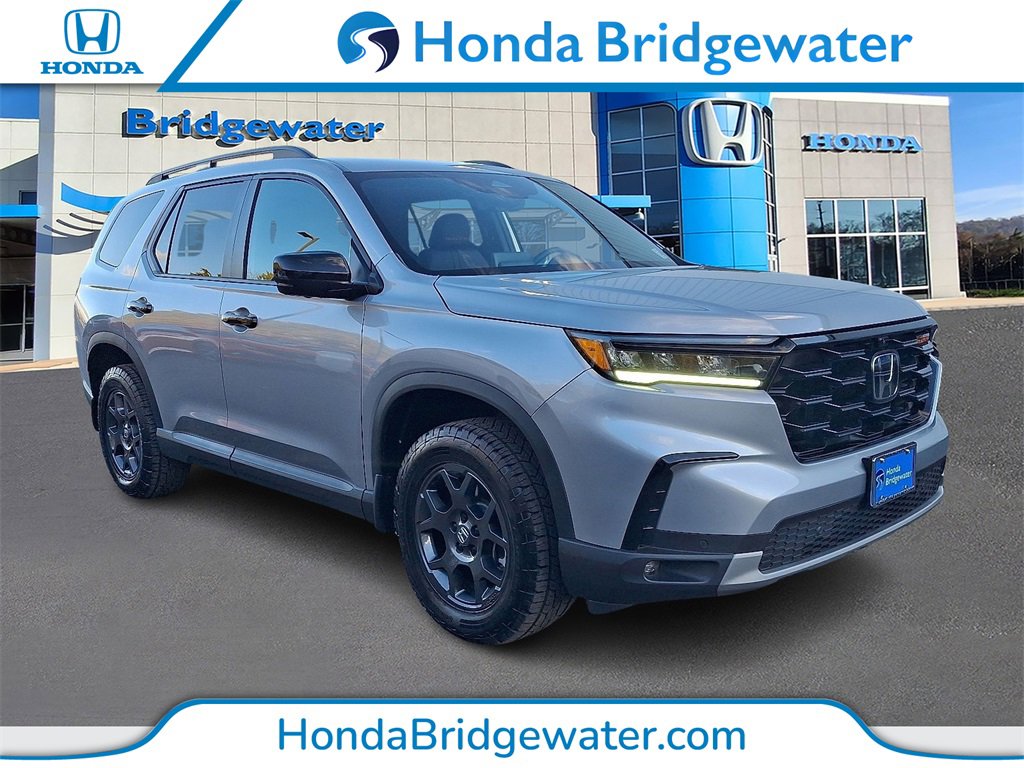 2025 Honda Pilot TrailSport's photo