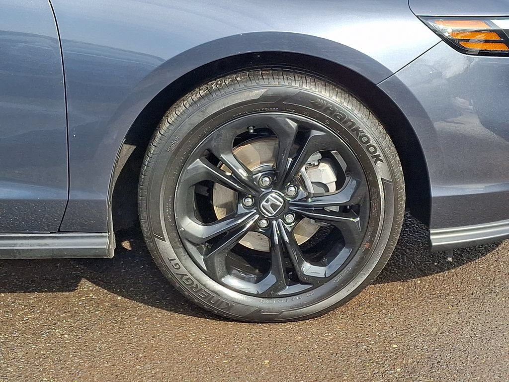 2025 Honda Accord SE - Photo 8