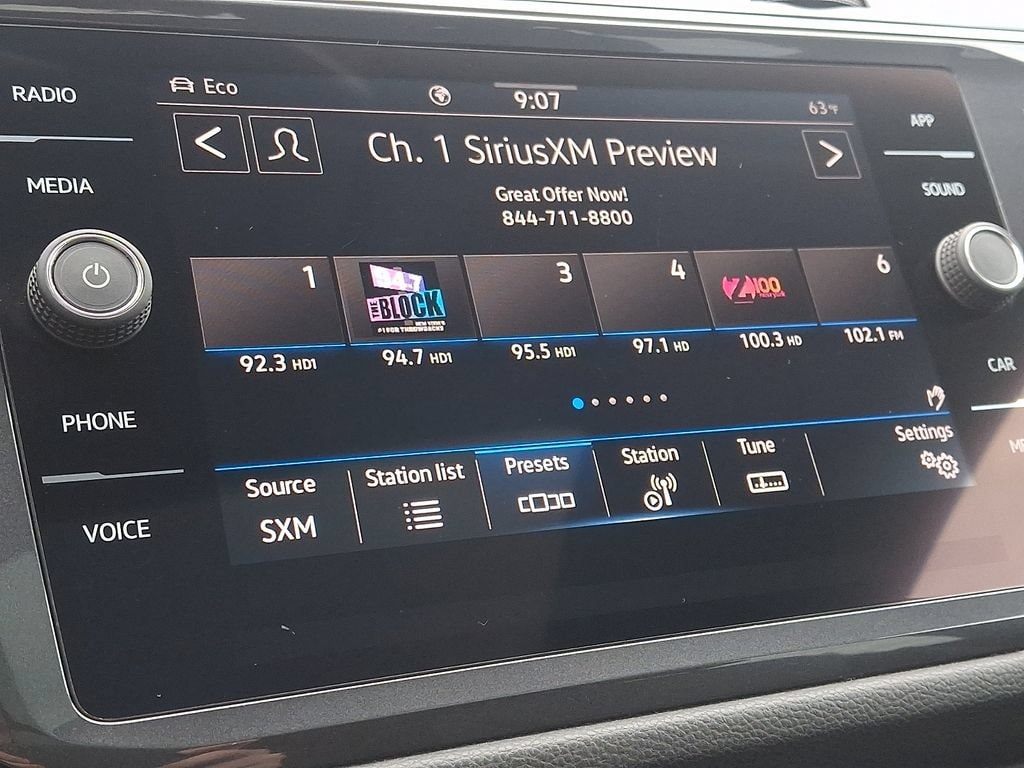 2021 Volkswagen Tiguan SE - Photo 17