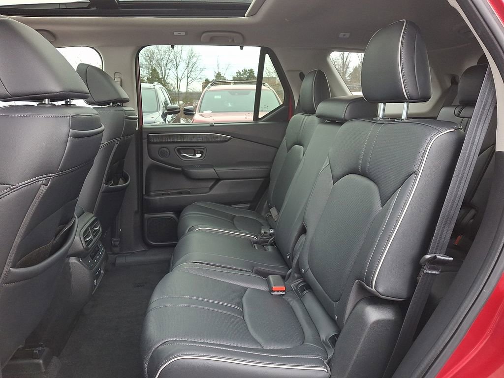 2023 Honda Pilot Elite - Photo 10
