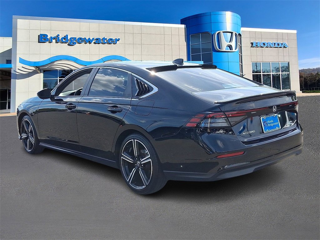 2023 Honda Accord Hybrid Sport photo 3