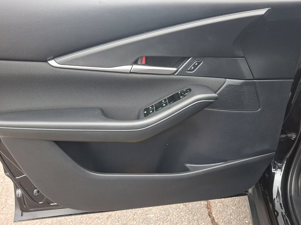 2024 Mazda CX-30 S - Photo 12