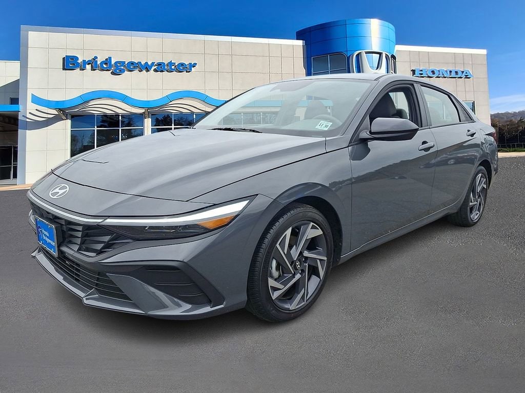 Used 2025 Hyundai Elantra SEL Sport Sedan