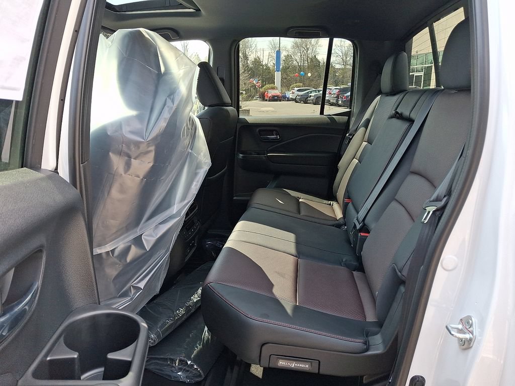 2026 Honda Ridgeline Black Edition - Photo 6