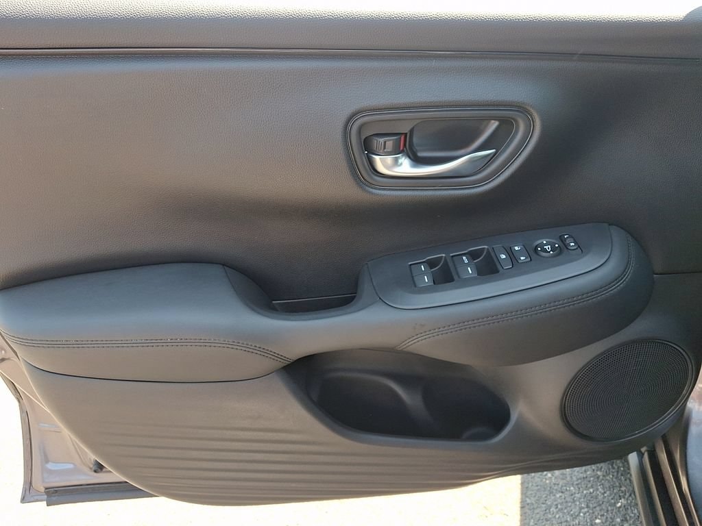 2023 Honda HR-V LX - Photo 12