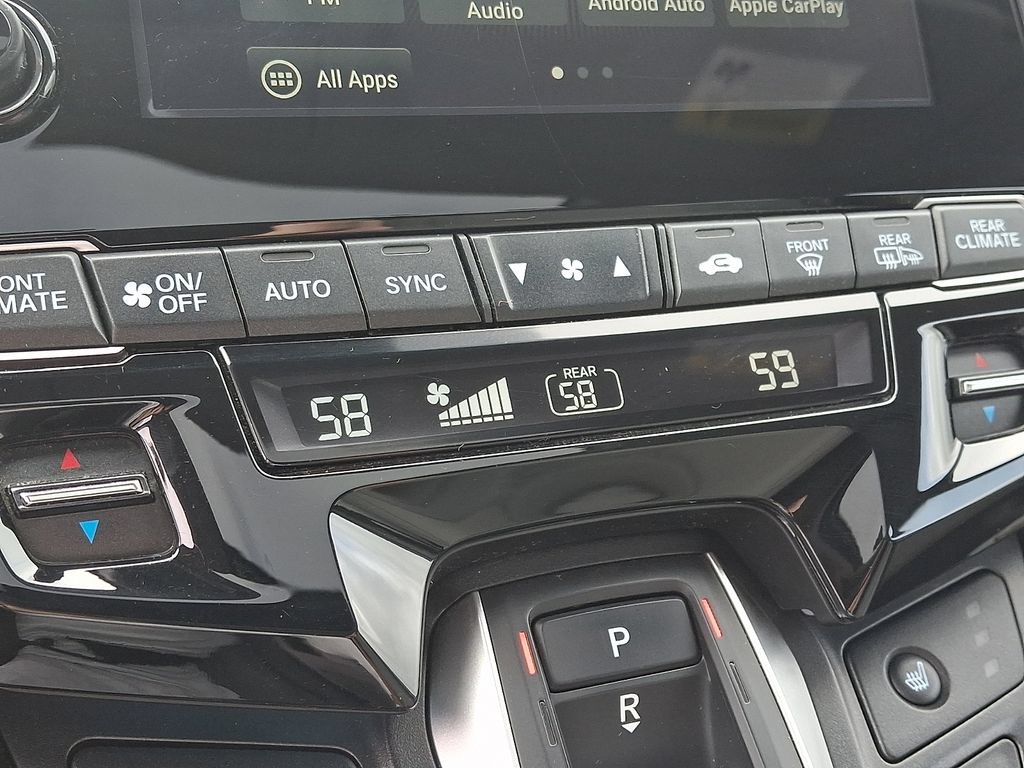2024 Honda Odyssey Touring - Photo 16
