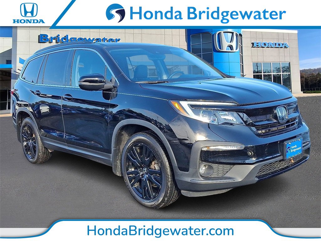 2022 Honda Pilot SE's photo