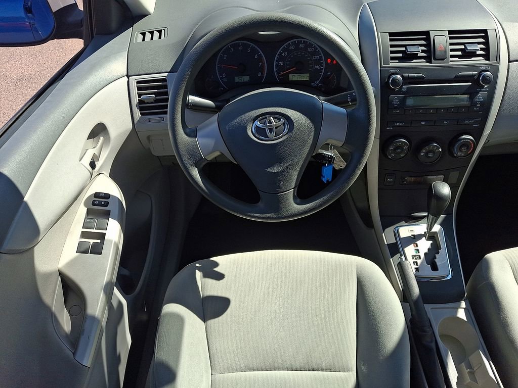 2010 Toyota Corolla LE - Photo 11