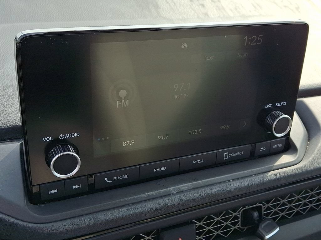 2025 Honda Accord SE - Photo 17