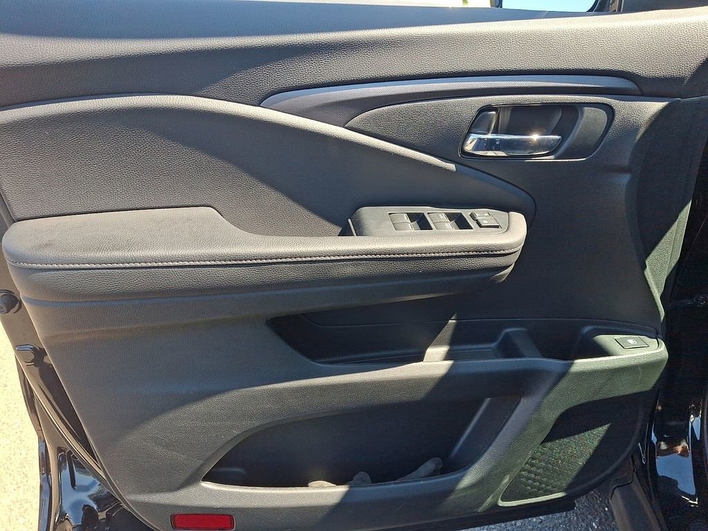2023 Honda Ridgeline Sport - Photo 12
