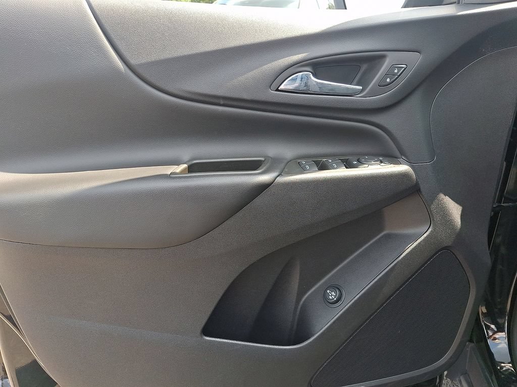 2024 Chevrolet Equinox LT - Photo 12