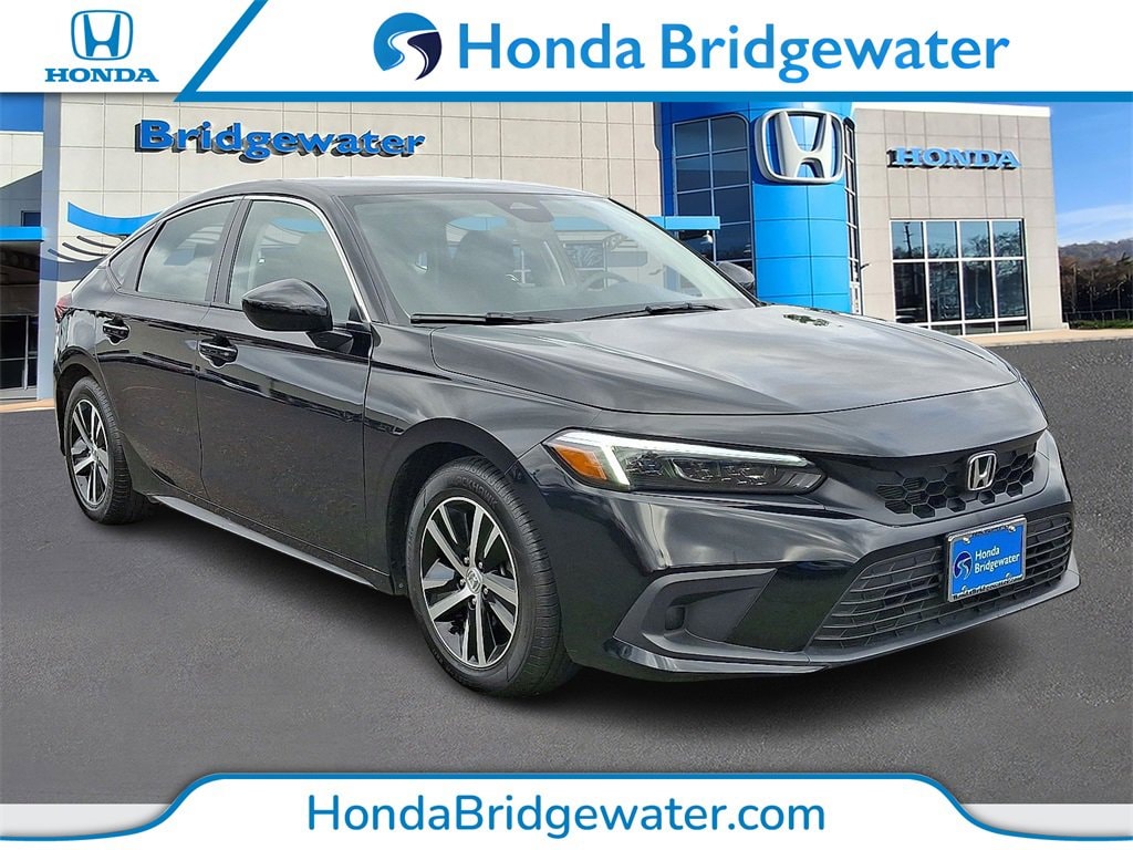 Used 2024 Honda Civic LX Hatchback