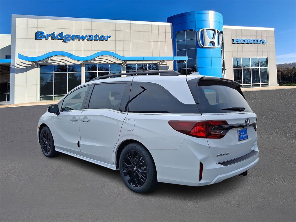 2025 Honda Odyssey photo 3
