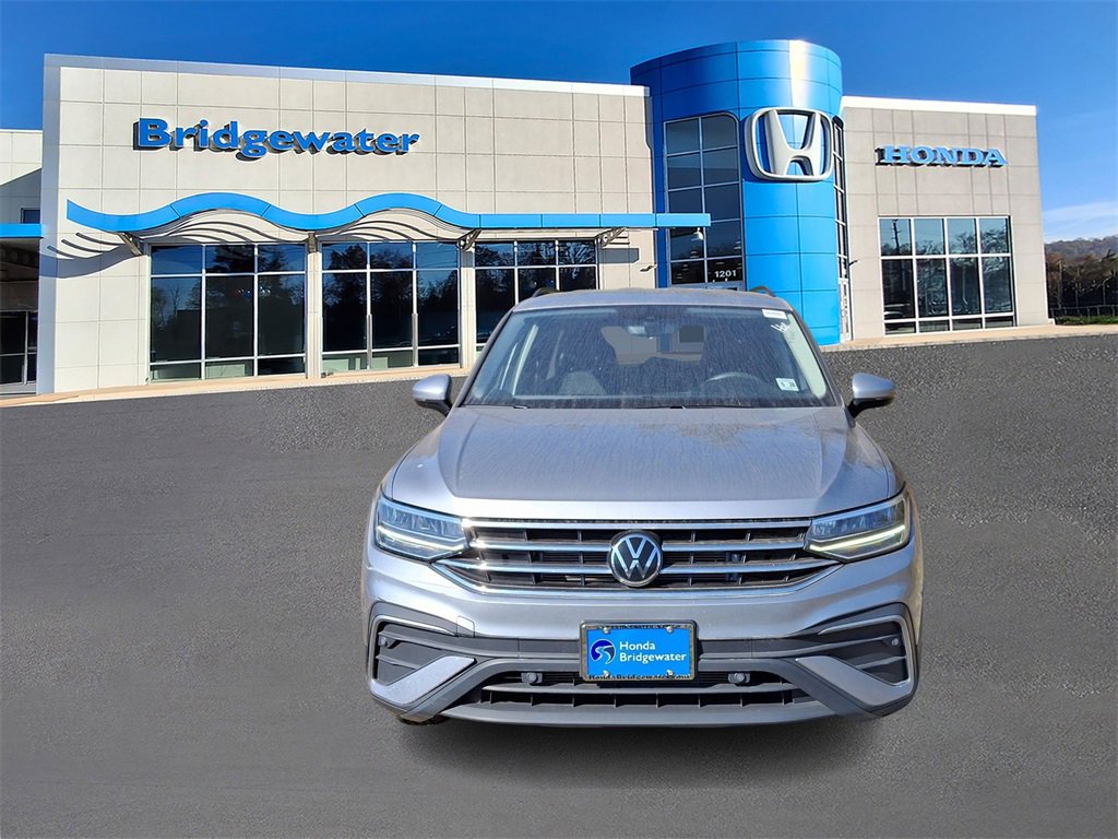2023 Volkswagen Tiguan S photo 2