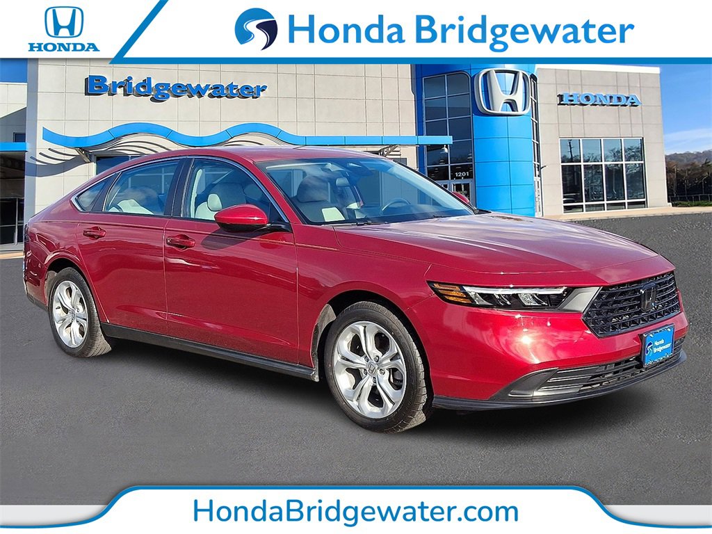 2024 Honda Accord LX's photo