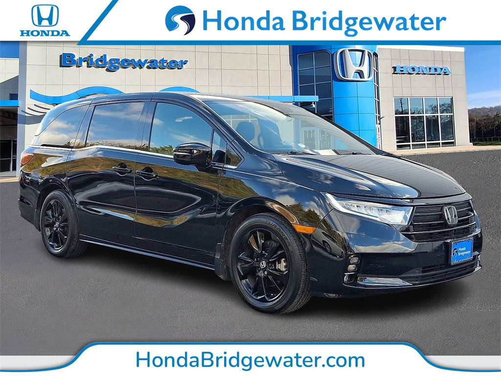 2023 Honda Odyssey SPORT's photo