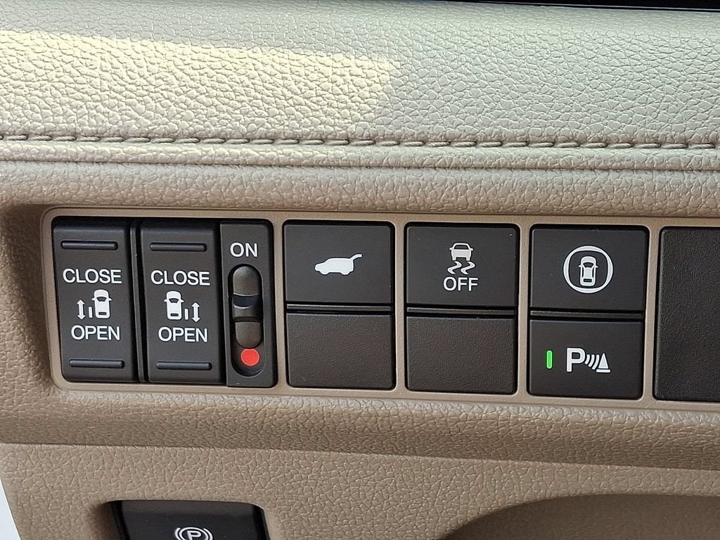 2023 Honda Odyssey Elite - Photo 28