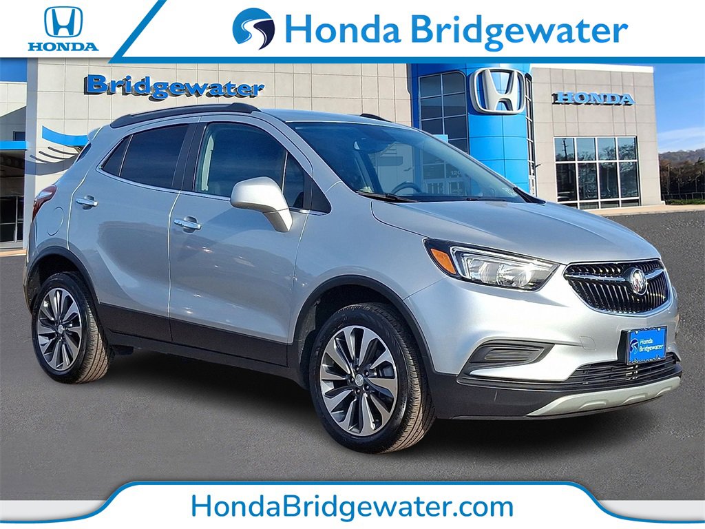 2022 Buick Encore Preferred's photo