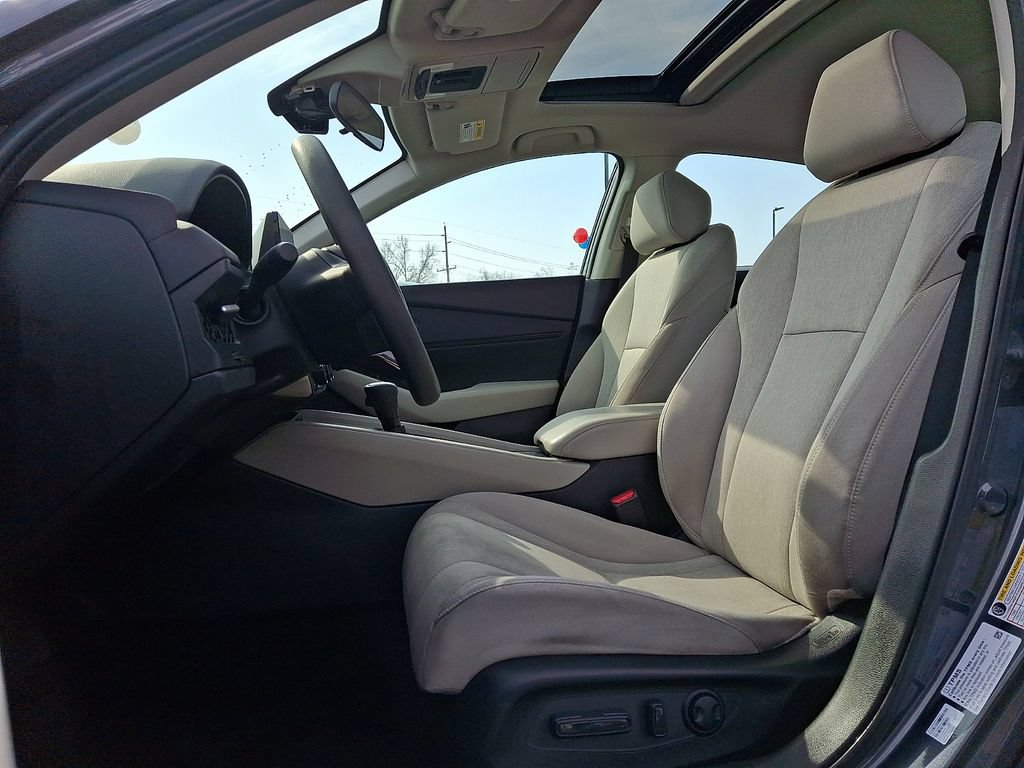 2025 Honda Accord SE - Photo 13