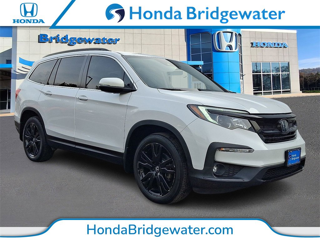 2022 Honda Pilot SE's photo