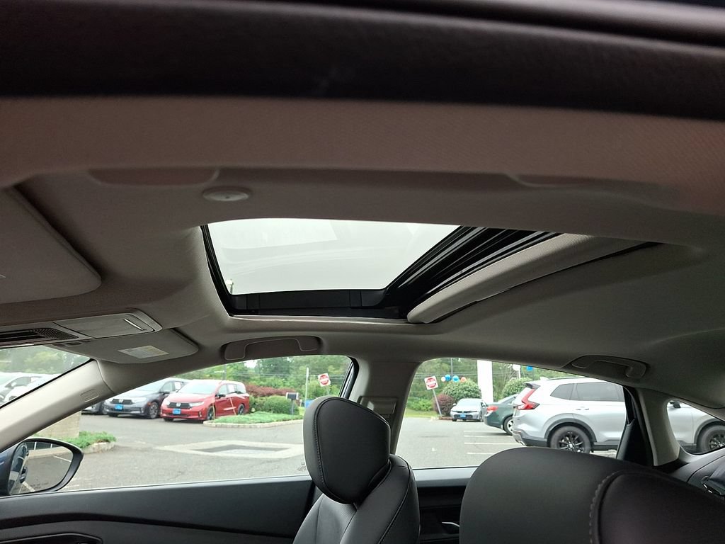 2024 Honda Accord Hybrid EX-L - Photo 14