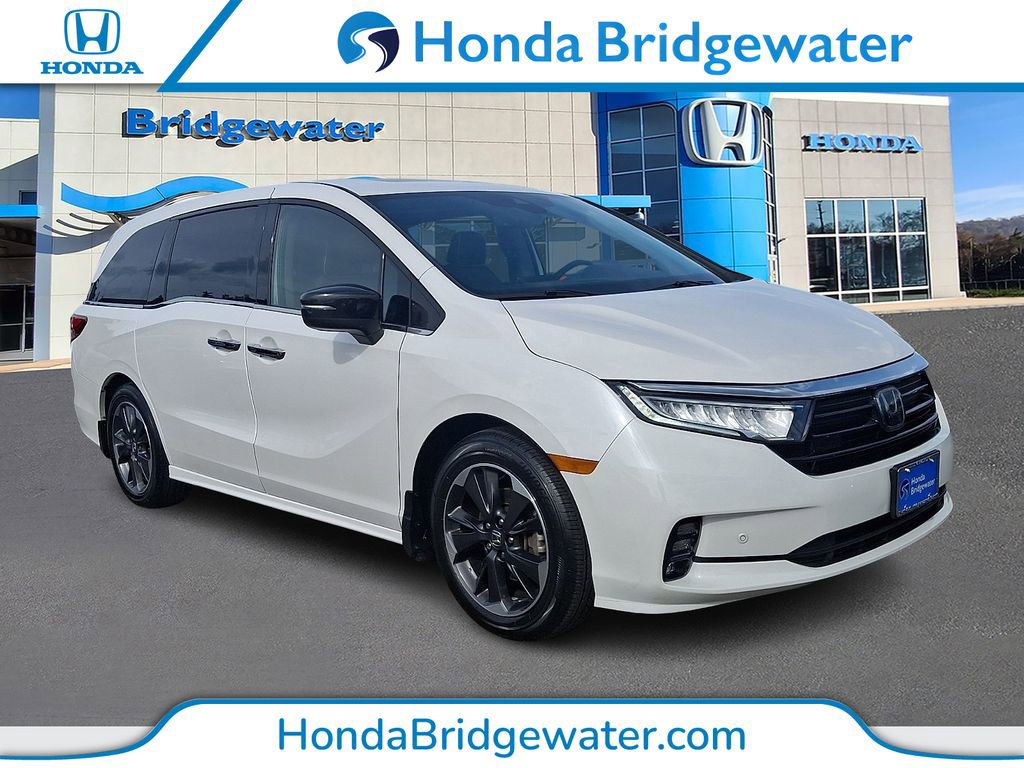 2024 Honda Odyssey Elite's photo