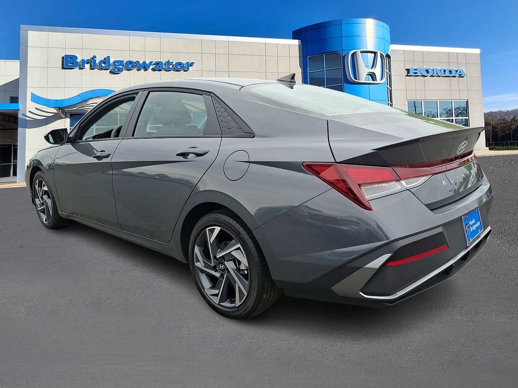 Used 2025 Hyundai Elantra SEL Sport Sedan