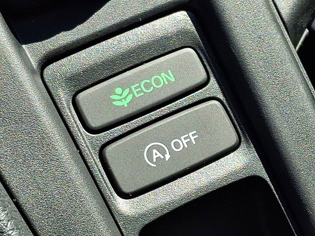 2025 Honda Accord SE - Photo 26