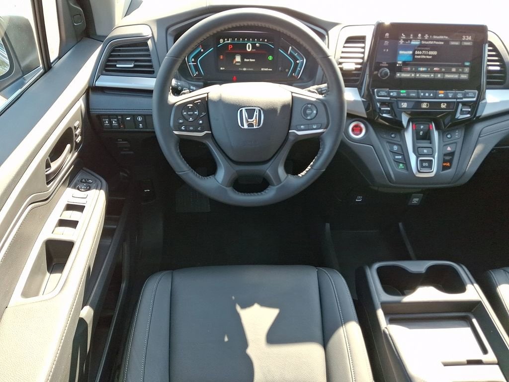 2024 Honda Odyssey EX-L - Photo 13